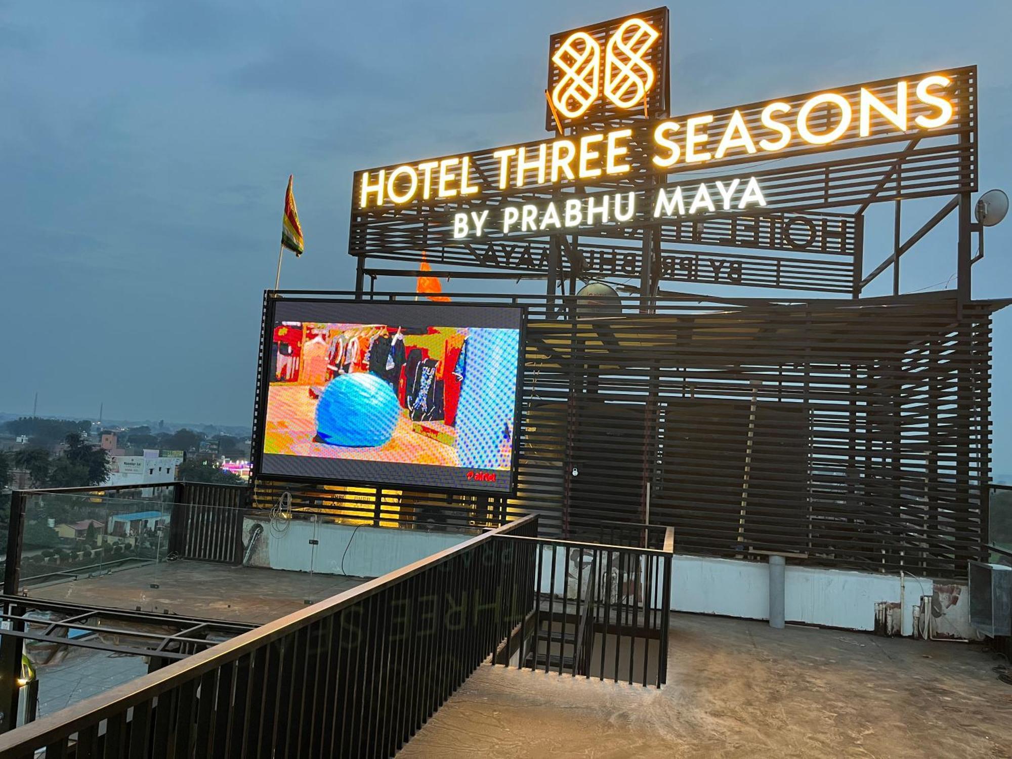 Hotel Three Seasons Vrindāvan Dış mekan fotoğraf